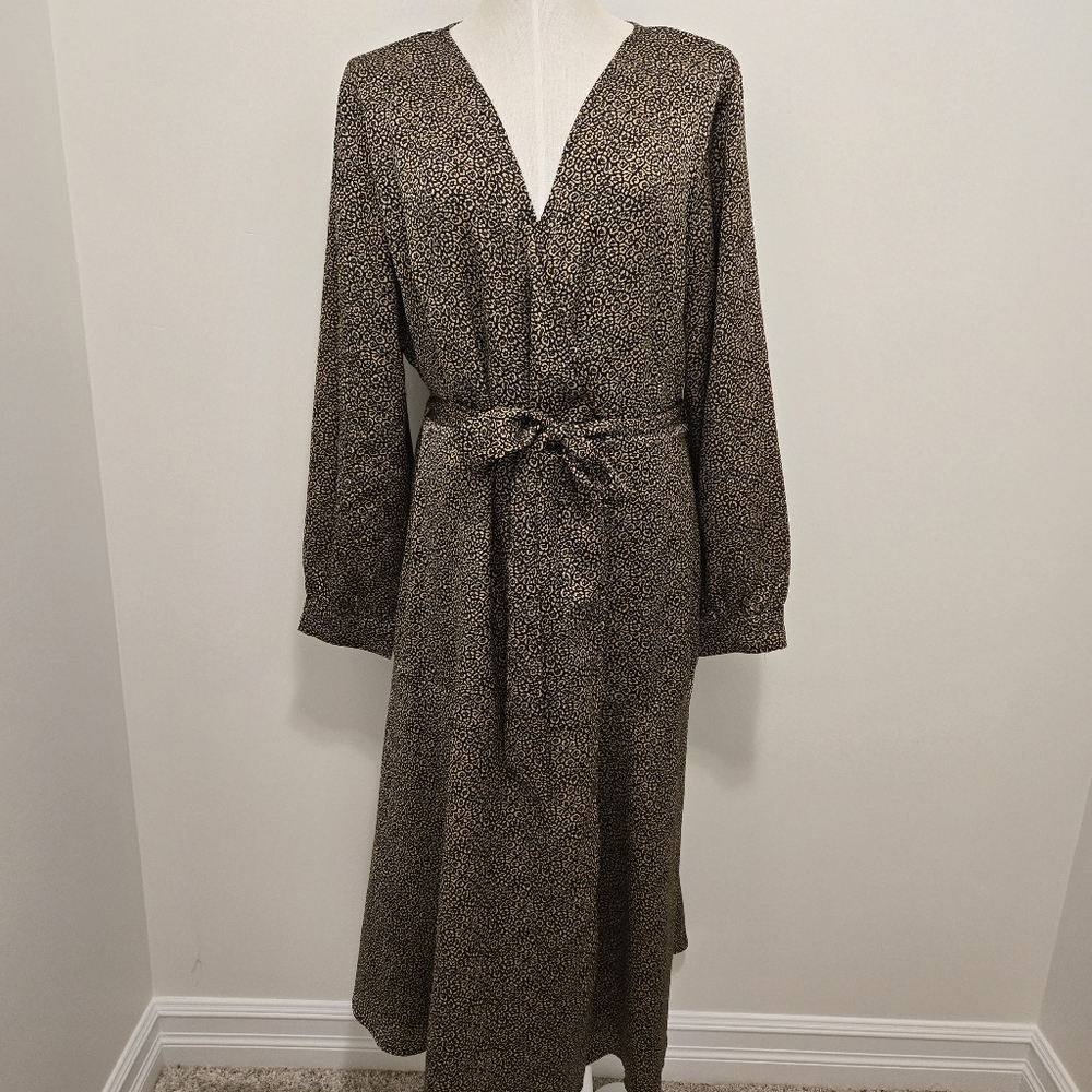 Vince Camuto Satin Floral Leopard‎ Print Maxi Wrap Dress
